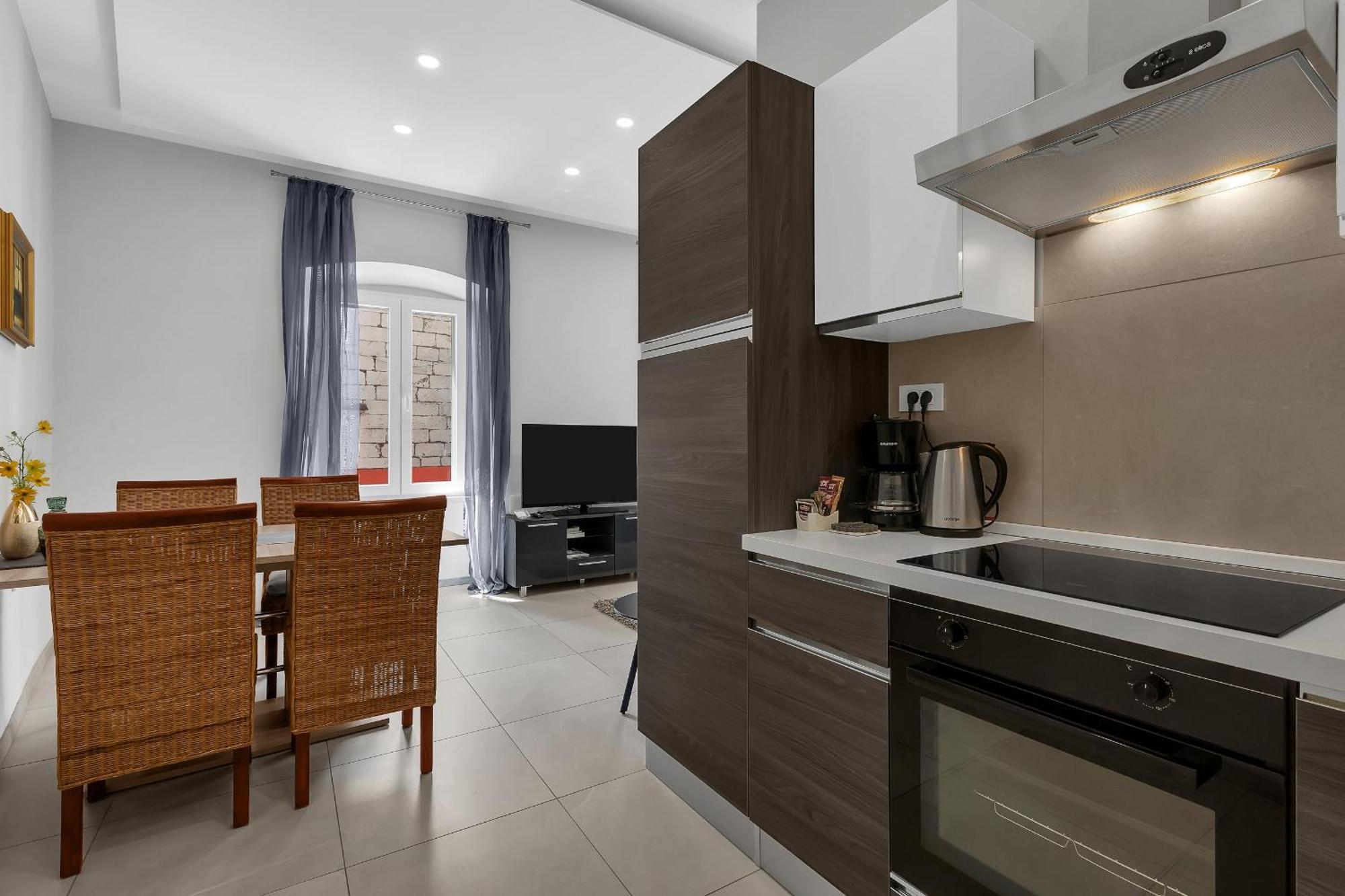 City Center Apartment Dvor Kalalarga Makarska Exterior foto