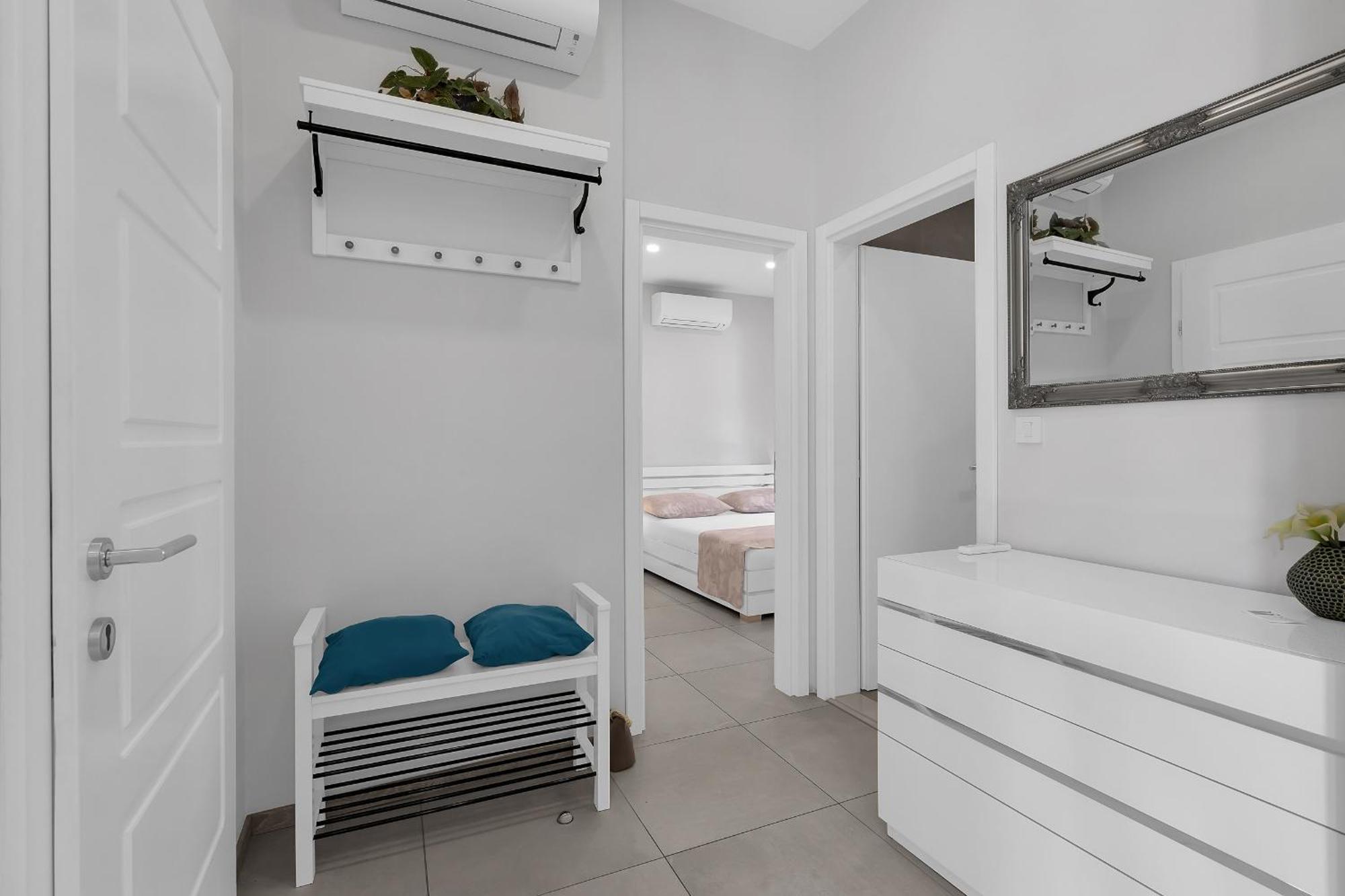 City Center Apartment Dvor Kalalarga Makarska Exterior foto