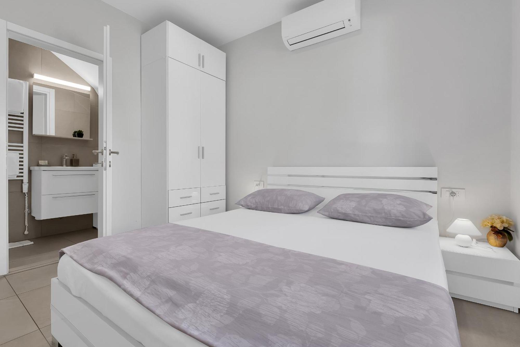 City Center Apartment Dvor Kalalarga Makarska Exterior foto